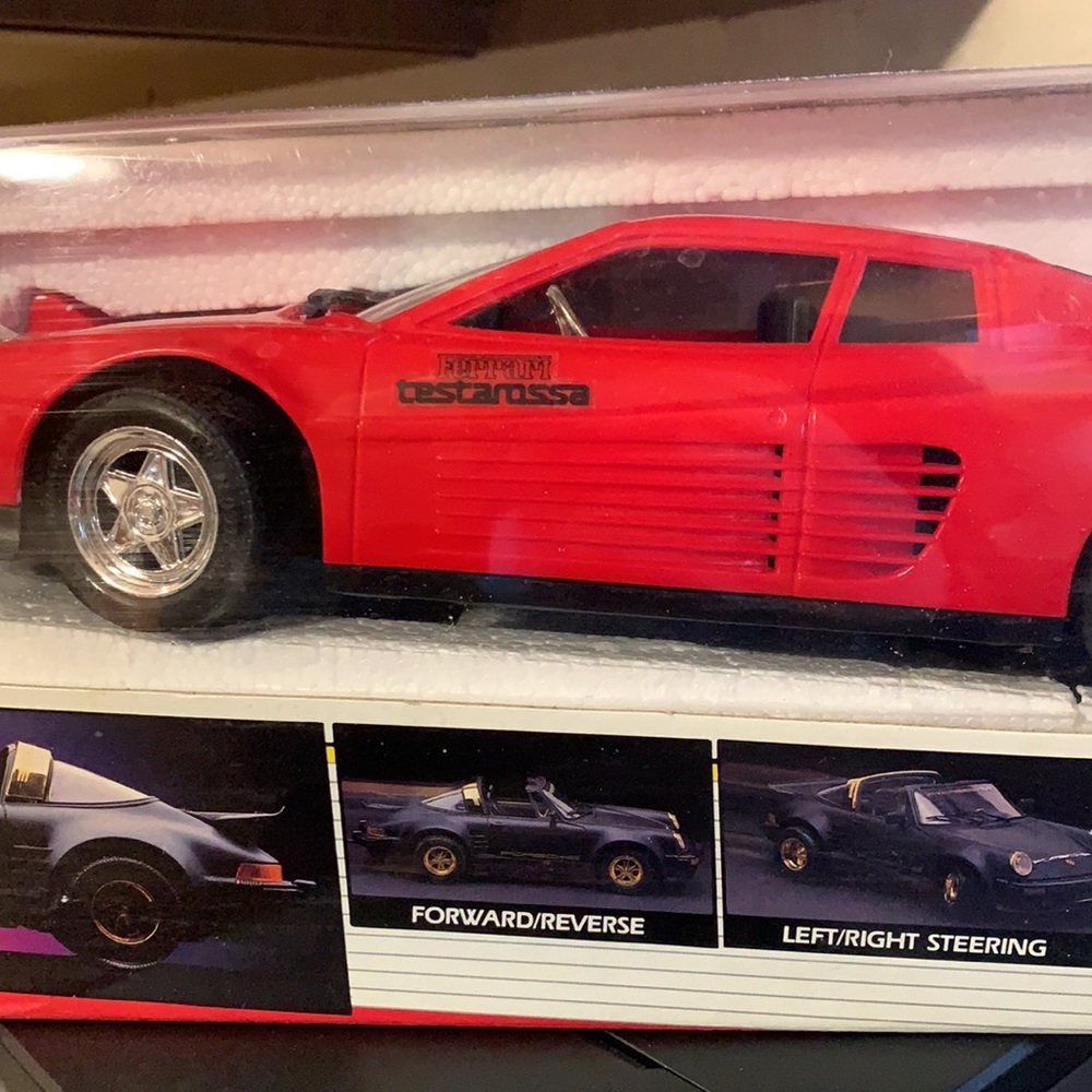 RARE 1995 COLLECTIBLE FERRARI TESTAROSSA